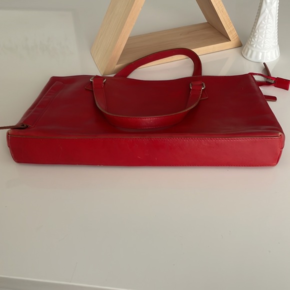 Club Monico Red Leather Shoulder Bag - Picture 7 of 11